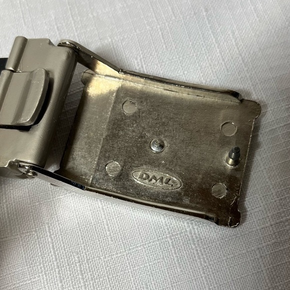 Belt with “N” on buckle. DNL on back. Black. 36”. Unique! - Picture 4 of 7